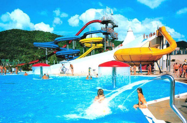 This Summer Job Comes with a Side of Fries, Rides and Water Slides | Job and Internship Advice, Companies to Work for and More #Summer #Job #Side #Fries #Rides #Water #Slides #Job #Internship #Advice #Companies #Work